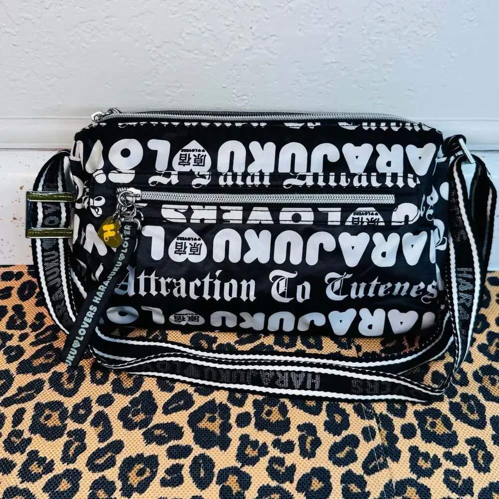 Vintage Harajuku Lovers Fatal Attraction To Cuteness Crossbody Messenger Bag - Picture 1 of 9